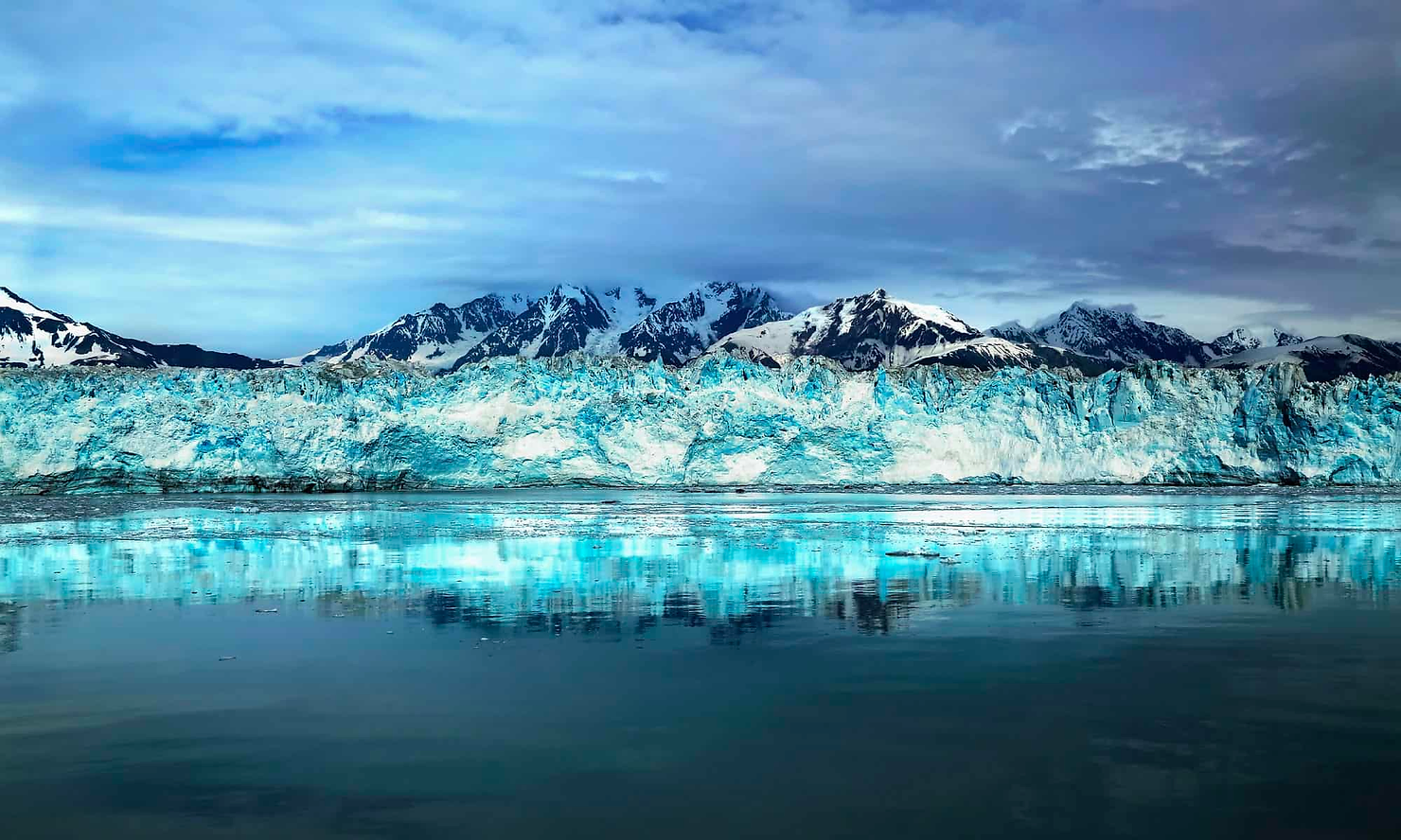 Due to the Laurentide Ice Sheet causing a dam effect, Lake Agassiz formed from the glacial melt and rivers.