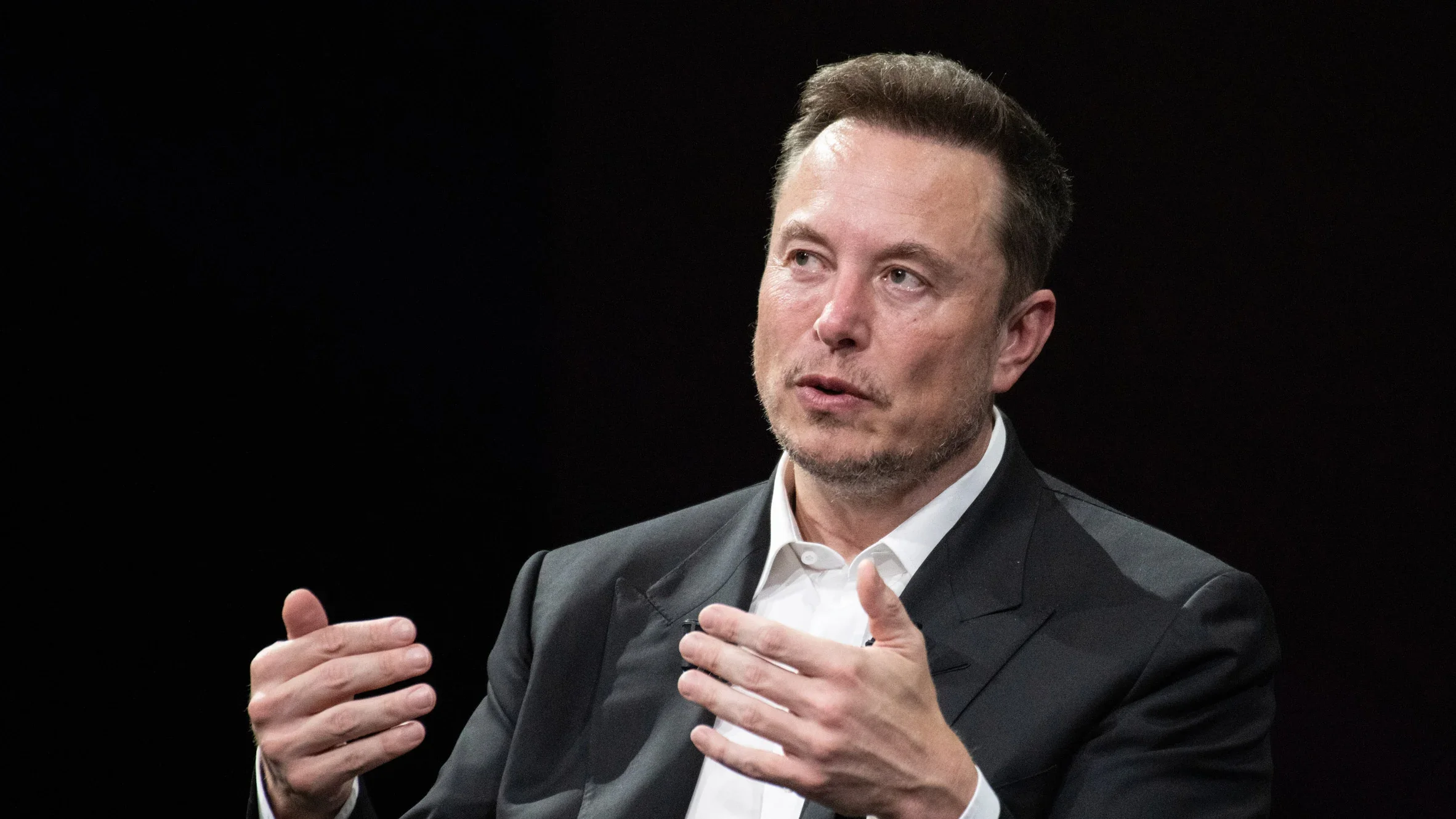 Elon Musk, the billionaire entrepreneur and founder of The Boring Company, has championed vacuum tube technology.