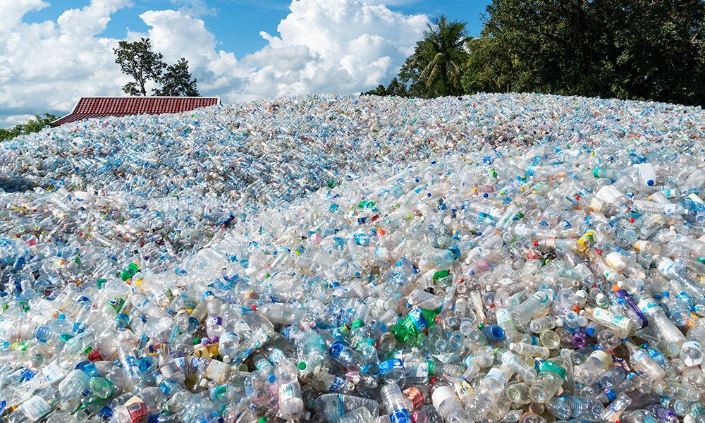 New technology uses air moisture to quickly recycle plastics with 94% efficiency